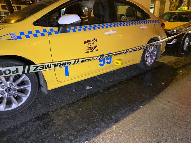 Kadıköy'de taksiye ateş açtılar: 1 yaralı