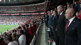 Cumhurbaşkanı Erdoğan’dan A Milli Futbol Takımı’na tebrik