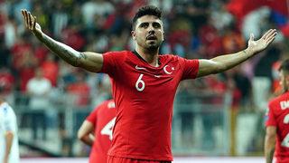Ozan Tufan: Önemli olan milli takım bayrağının dalgalanması