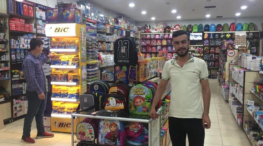 Tatvan&rsquo;daki Kırtasiyeciler Okul Sezonuna Hazır