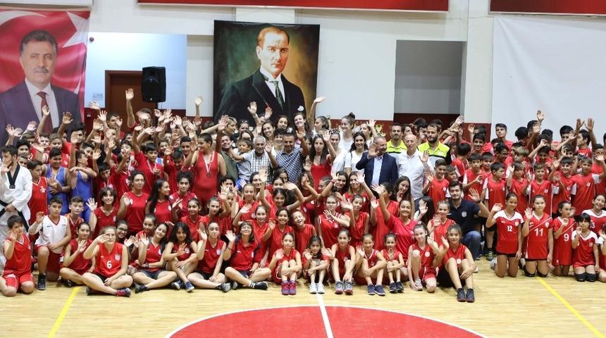 Bayraklı Belediyesi Spor Kulübü sezonu açtı