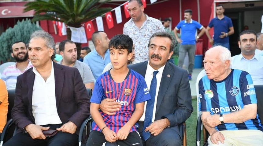 &Ccedil;etin&rsquo;den ş&ouml;hretler ma&ccedil;ında derbi mesajı