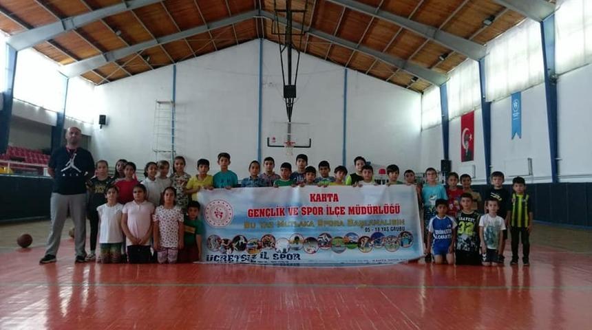 Kahta’da yaz spor okulları sona erdi