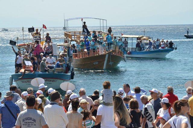 Balık çiftliği protesto edildi