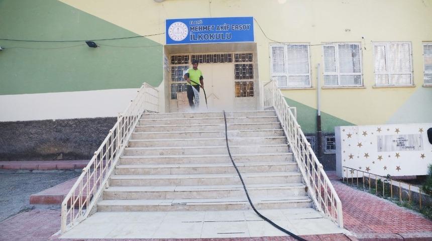 Elazığ’da  okullarda temizlik çalışması