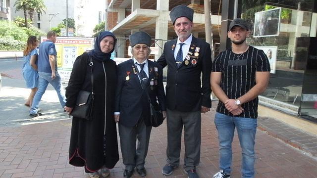 Burhaniye de kadın gazi, kurtuluş coşkusuna ortak oldu 1