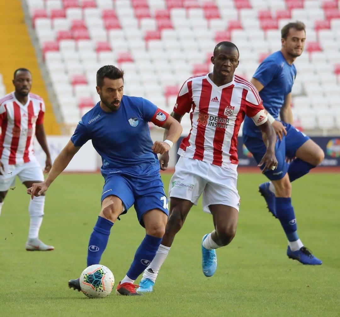 Dostluk ma&ccedil;ını Erzurumspor kazandı