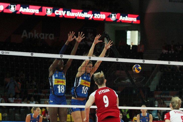 İtalya, 2019 Kadınlar Voleybol Avrupa Şampiyonası üçüncüsü G5