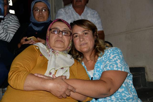 Diyarbakır'da HDP önündeki oturma eylemi 6'ncı gününde (7)