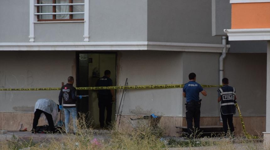 Korkun&ccedil; olay! Kazan dairesine indi, b&uuml;y&uuml;k şok yaşadı