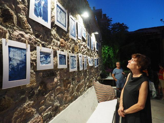 Hollandalı sanat&ccedil;ı Ayvalık&rsquo;ta fotoğraf sergisi a&ccedil;tı 1