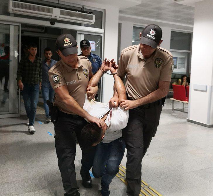 Aksaray'da dehşet! Önce polise yumruk attı, sonra kendini kesti G4