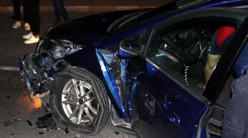 Erzincan&rsquo;da trafik kazası: 2 yaralı