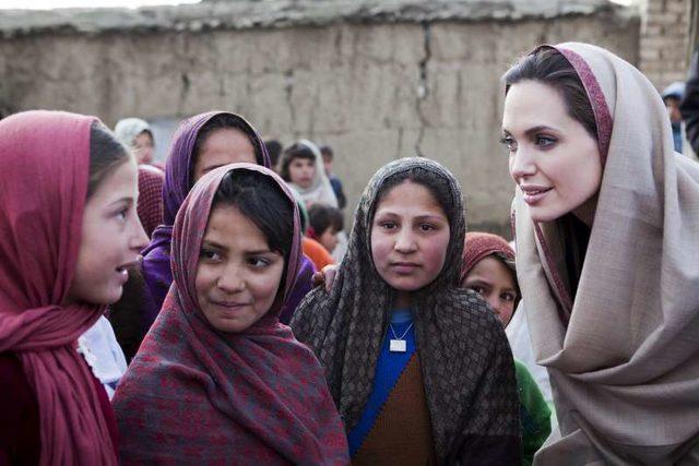 Angelina-Jolie-UNHCR