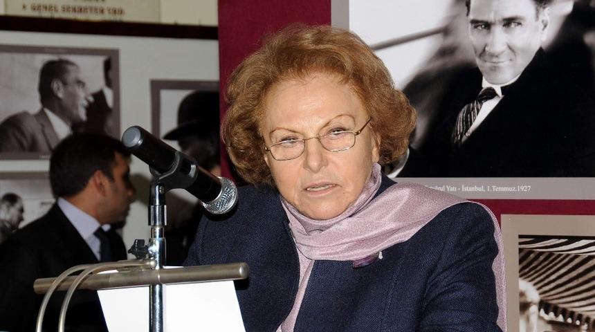 N&uuml;ket Ersoy&rsquo;dan &ouml;ğretmenlere mesajlar