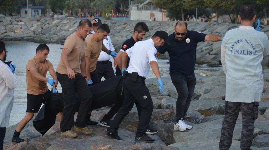 Avcılar'da denizde erkek cesedi bulundu