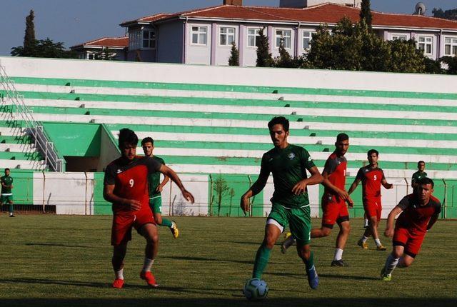 Salihli Belediyespor ilk hazırlık maçını kaybetti