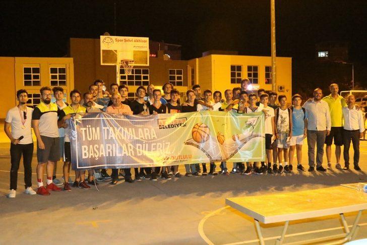 Akhisar sokaklarında basketbol coşkusu yaşandı G3