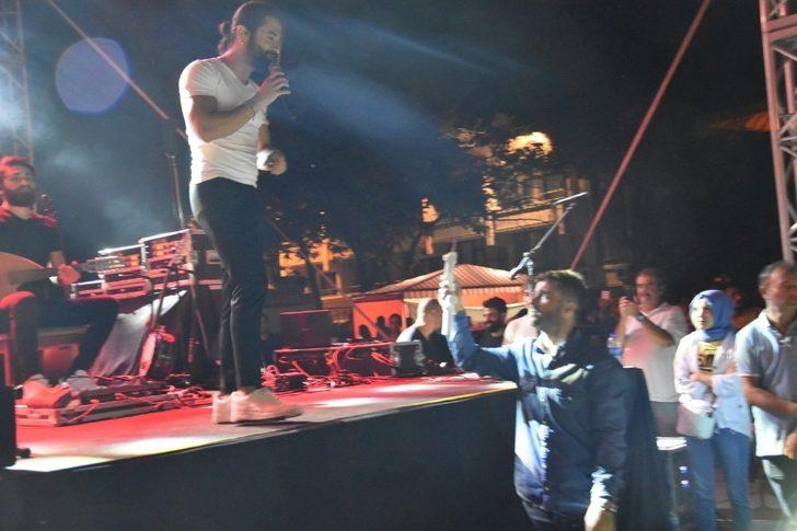 Gönen’de Koray Avcı rüzgarı G2