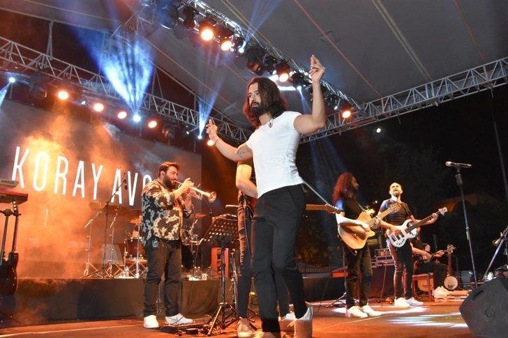 Gönen’de Koray Avcı rüzgarı G4