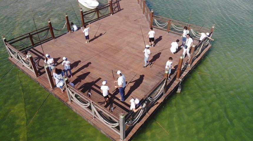 &Ccedil;ocuk Esirgeme Kurumu &ouml;ğrencilerinin balık tutma ser&uuml;veni