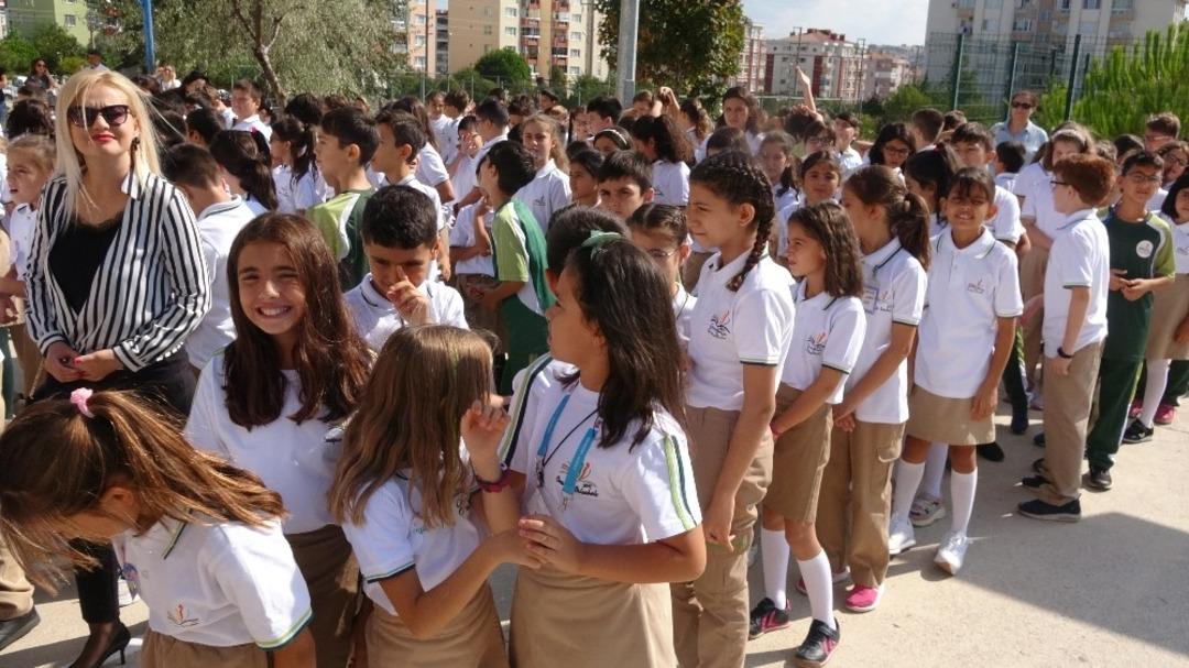 &Ccedil;anakkale&rsquo;de yeni eğitim-&ouml;ğretim yılı coşkuyla kutlandı