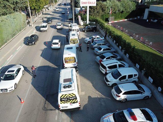 Bursa’da jandarma ekipleri servis denetiminde