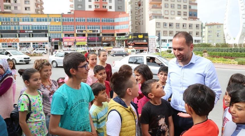 Niğde Belediye Başkanı &Ouml;zdemir İlk&ouml;ğretim Haftasını kutladı