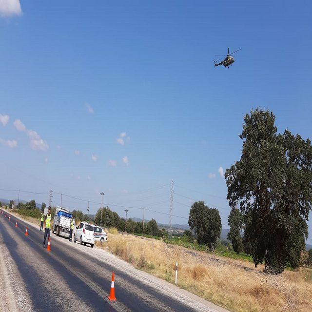 Jandarma, helikopter ile havadan trafik denetimi yaptı