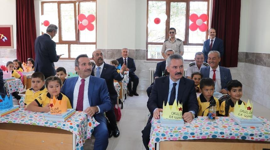 Aksaray&rsquo;da 83 bin 361 &ouml;ğrenci i&ccedil;in ders zili &ccedil;aldı