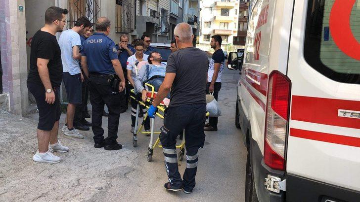 Bursa'da eşinin paralarını harcayan adam korkusundan kendisini bıçaklamış G4