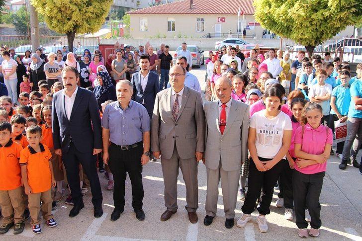 Kula’da 6 bin 541 öğrenci için ilk ders zili çaldı G2