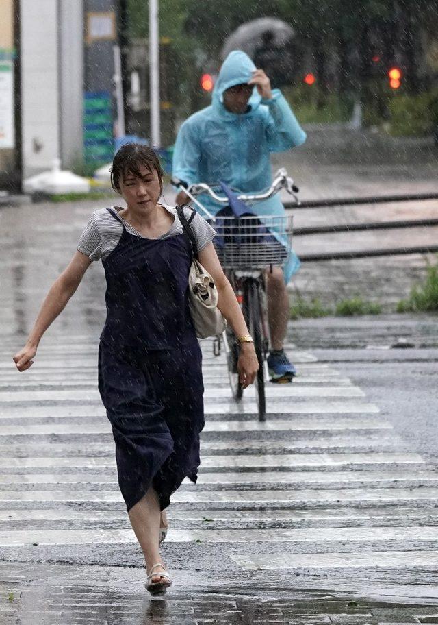 Japonya’daki tayfunda 1 kişi öldü