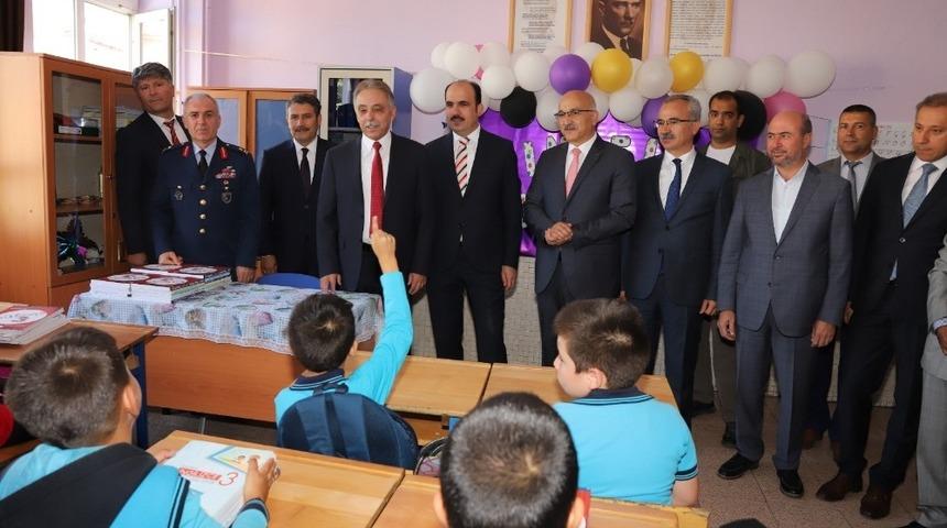 Başkan Altay: &ldquo;Gen&ccedil;lerimiz T&uuml;rkiye&rsquo;yi geleceğe taşıyacak&rdquo;