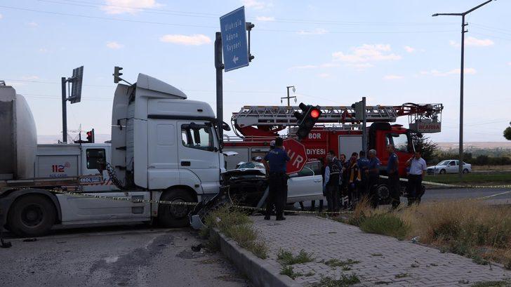 Son dakika! Hatay İl Emniyet Müdürü Kamil Karabörk ve ailesi kaza geçirdi G5