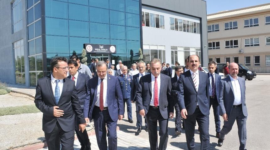 Mehmet Tuza Pakpen Mesleki ve Teknik Anadolu Lisesinde eğitim başladı