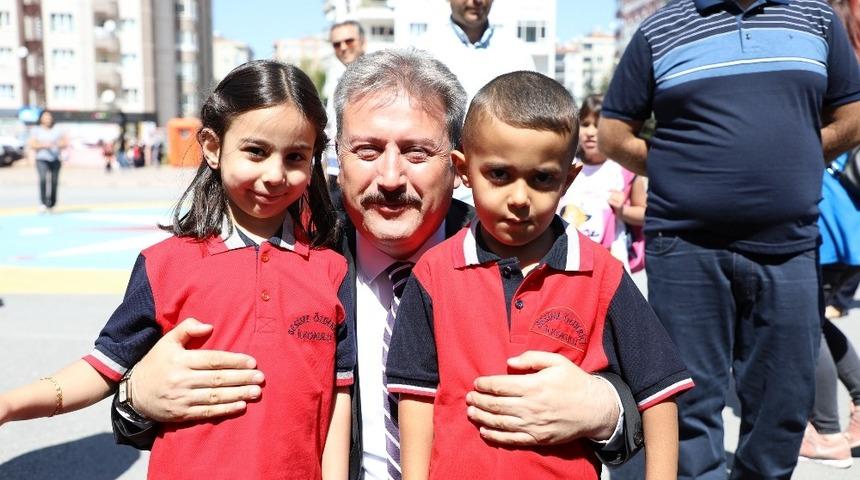 İlk ders zili Başkan Palancıoğlu&rsquo;ndan