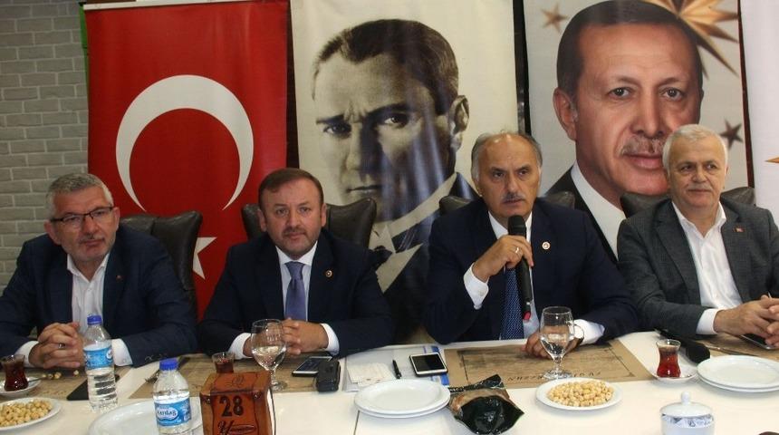 AK Parti Giresun Milletvekilleri basınla buluştu