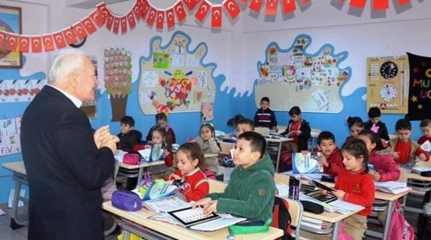 Lapseki&rsquo;de 3 bin 390 &ouml;ğrenci ders başı yaptı