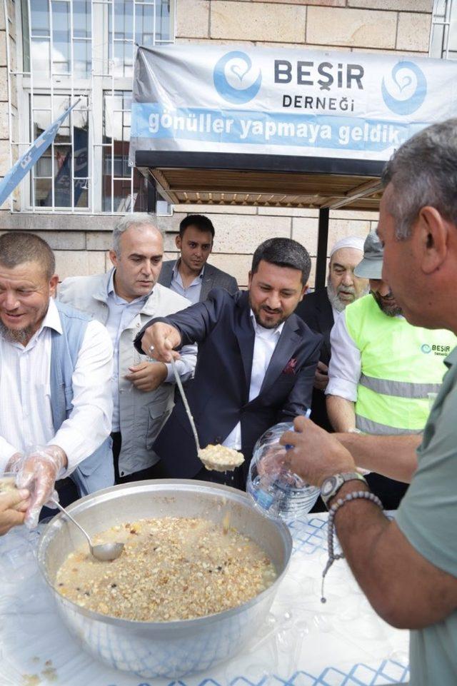 Başkan Arı, Beşir Derneği aşure etkinliğine katıldı