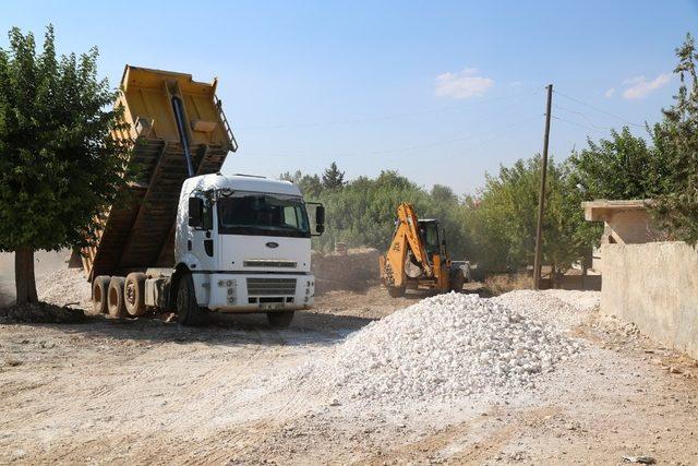 Haliliye kırsalında yol yapım atağı