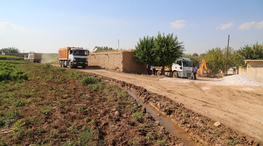 Haliliye kırsalında yol yapım atağı