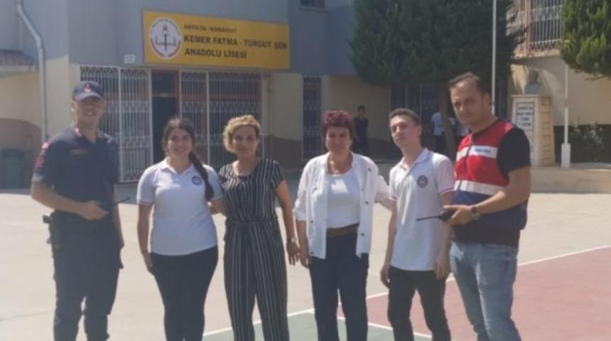 Eğitim d&ouml;nemi boyunca okul &ccedil;evrelerinde sıkı denetim