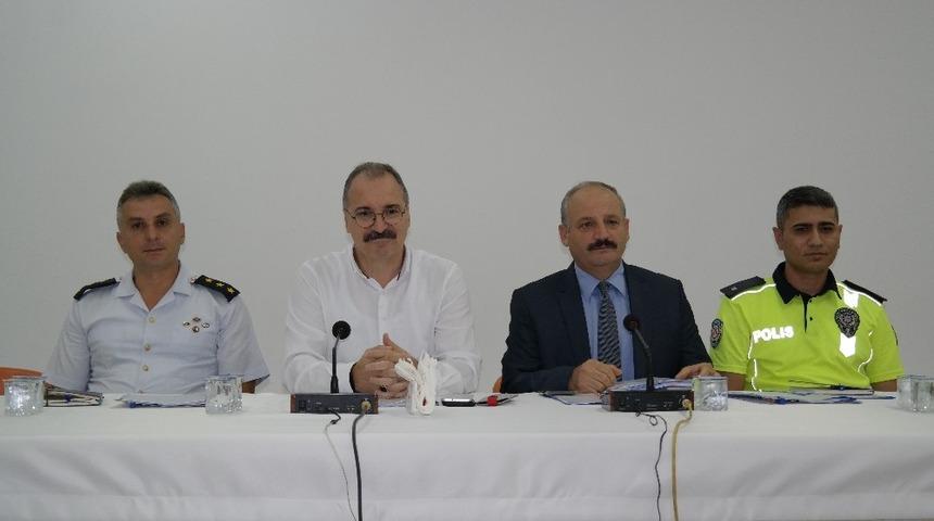 Silifke&rsquo;de okulların ve &ouml;ğrencilerin g&uuml;venliği masaya yatırıldı