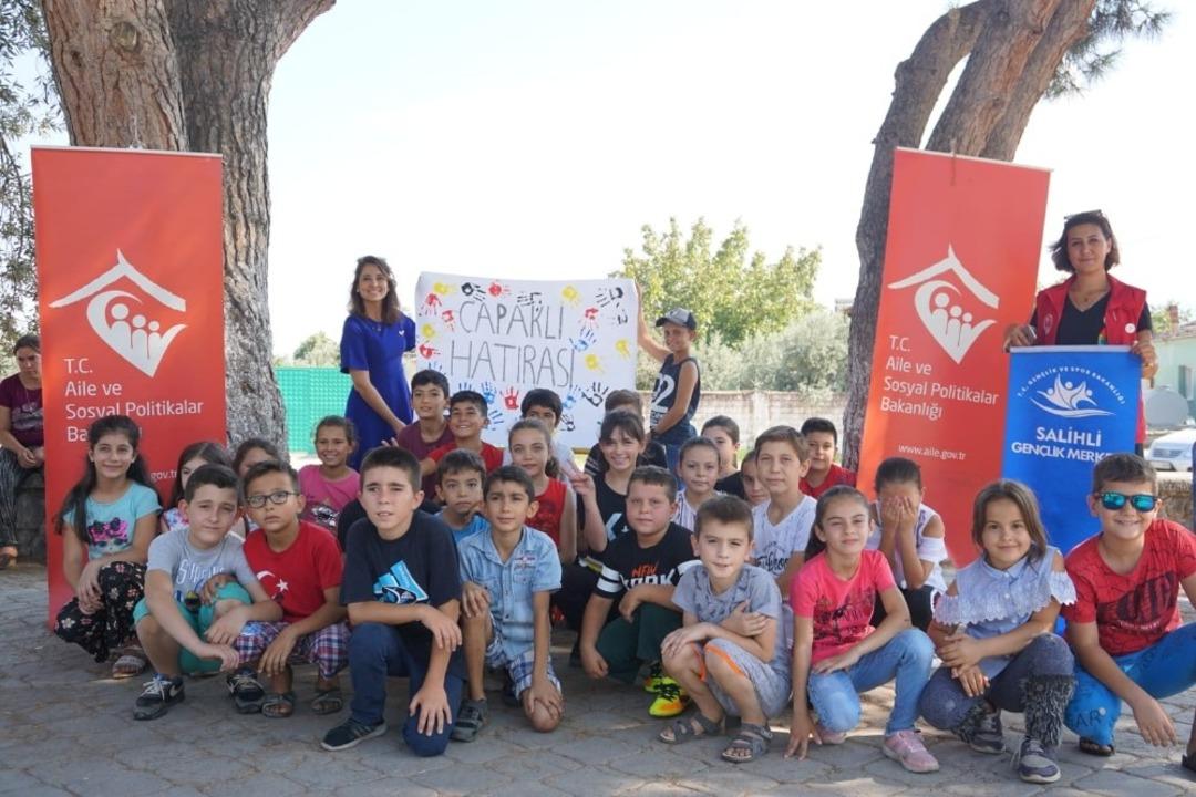 Mevsimlik tarım iş&ccedil;ilerinin &ccedil;ocukları hem eğlendi, hem &ouml;ğrendi