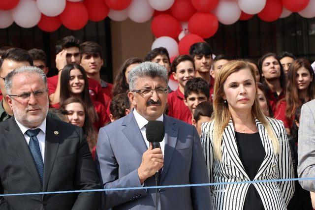 Cumhurbaşkanı Recep Tayyip Erdoğan telekonferansla fen lisesi açılışını gerçekleştirdi