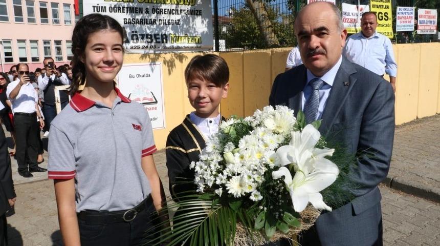 D&uuml;zce&rsquo;de yeni eğitim &ouml;ğretim yılı t&ouml;renle başladı