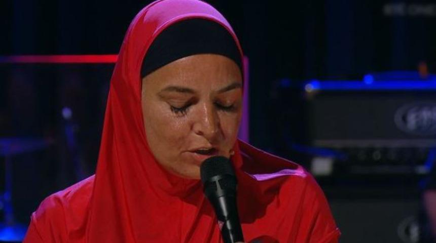 İslamı seçen ünlü şarkıcıdan ilginç açıklama: Asla istemiyorum!