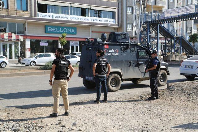 Silopi’de okul önlerinde güvenlik uygulaması