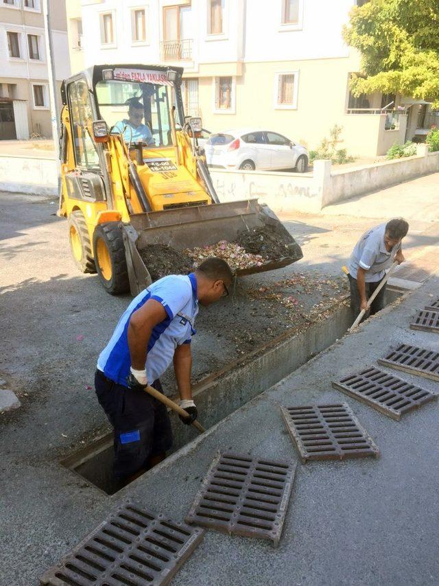 Muğla Büyükşehir 17 kilometre dere temizliği yaptı